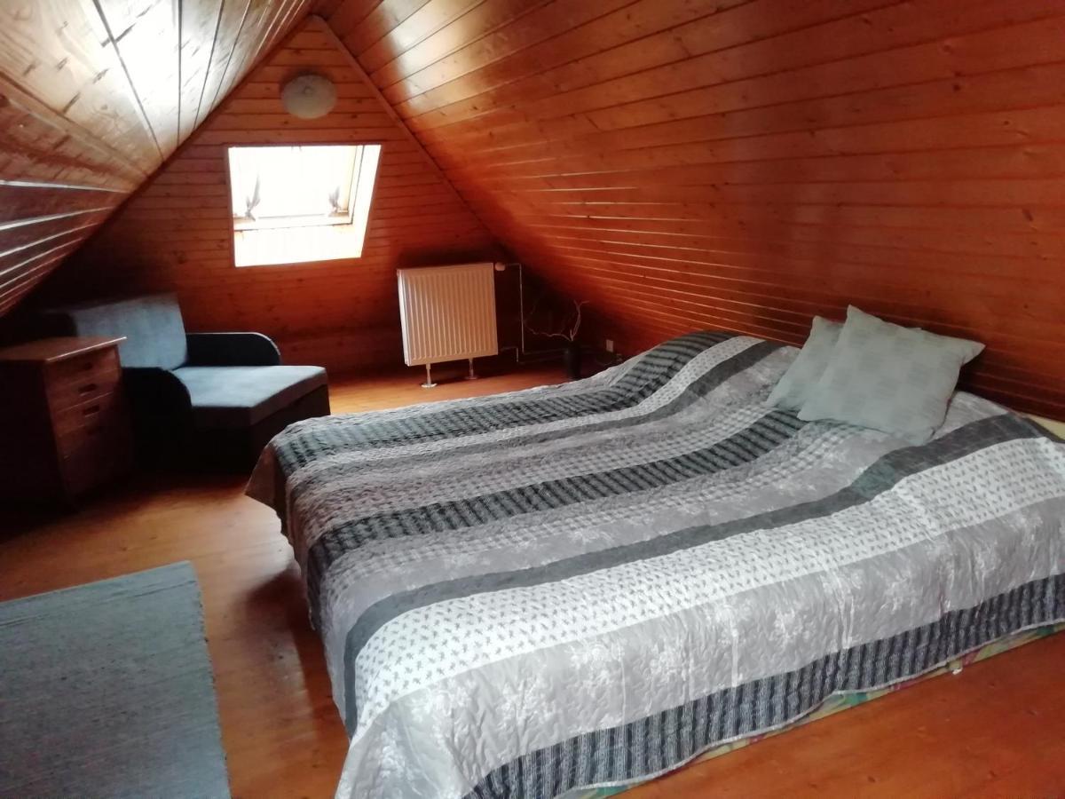 Eoetvoes Nyaralo Villa Siofok Bagian luar foto